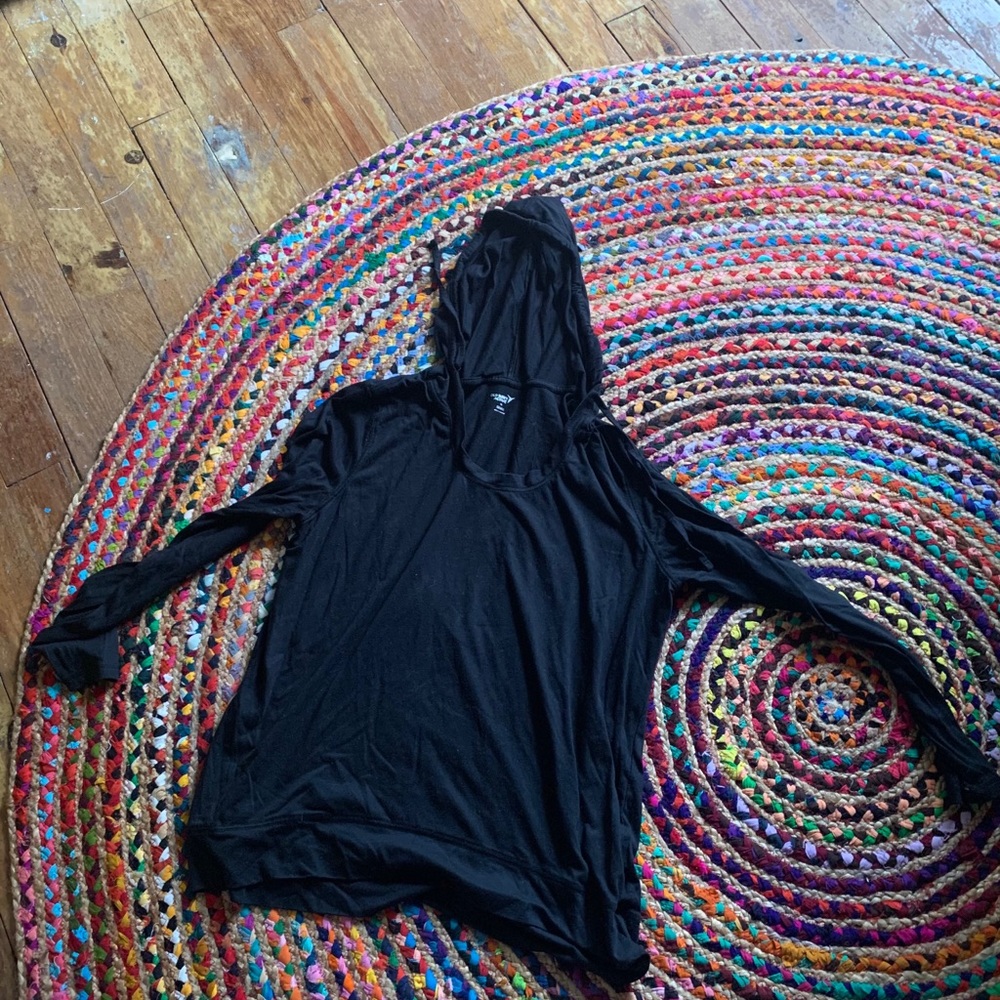 Light weight hoodie